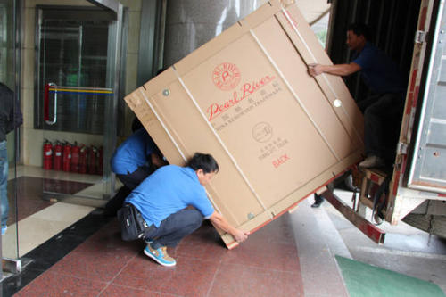 海拉尔钢琴贵重工艺品无忧运